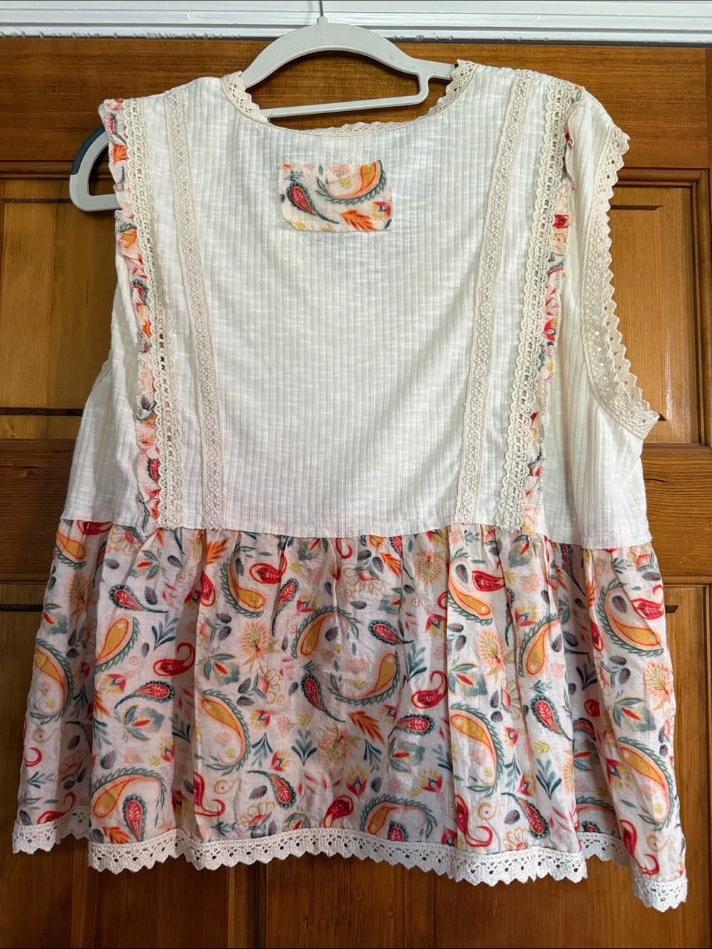 POL Cream Floral Paisley Tiered Set with Coral Accents - Picture 4 of 6